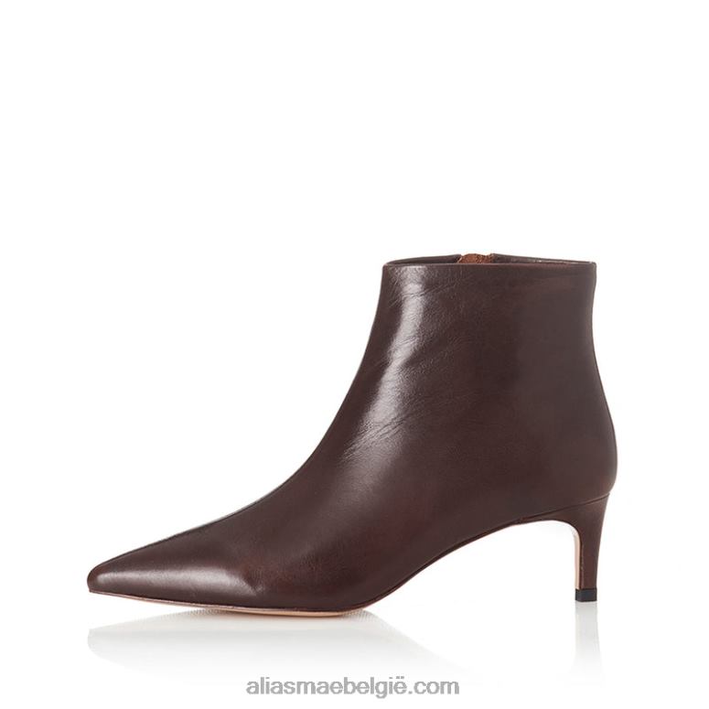 choc leer Alias Mae Charlie 2T2T0204
