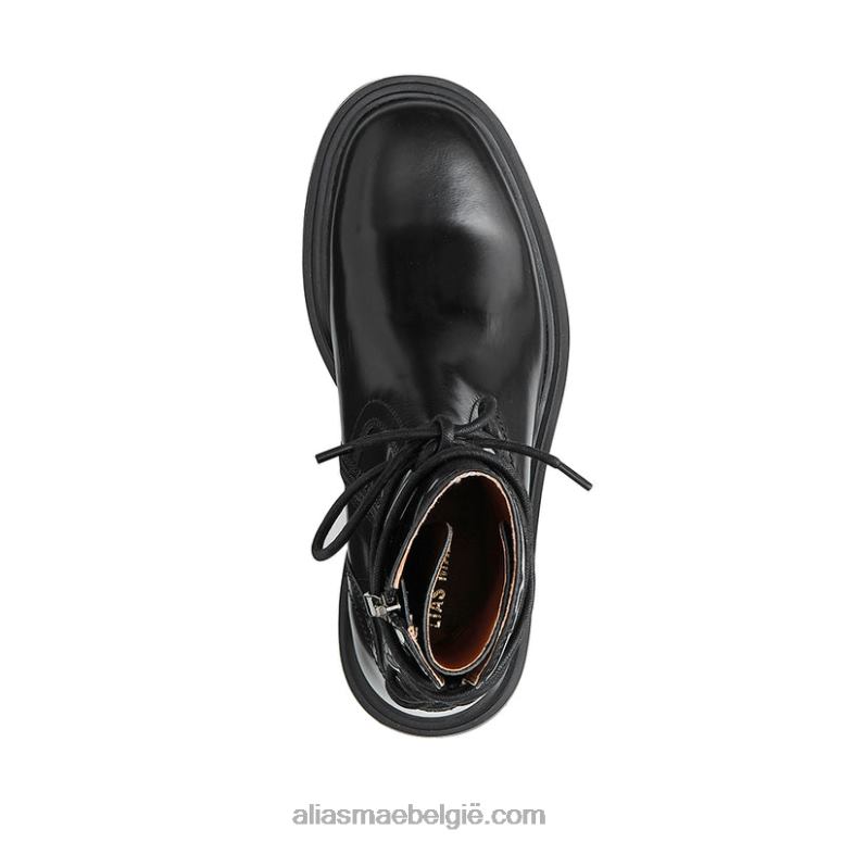 zwarte doos Alias Mae rory 2T2T0210