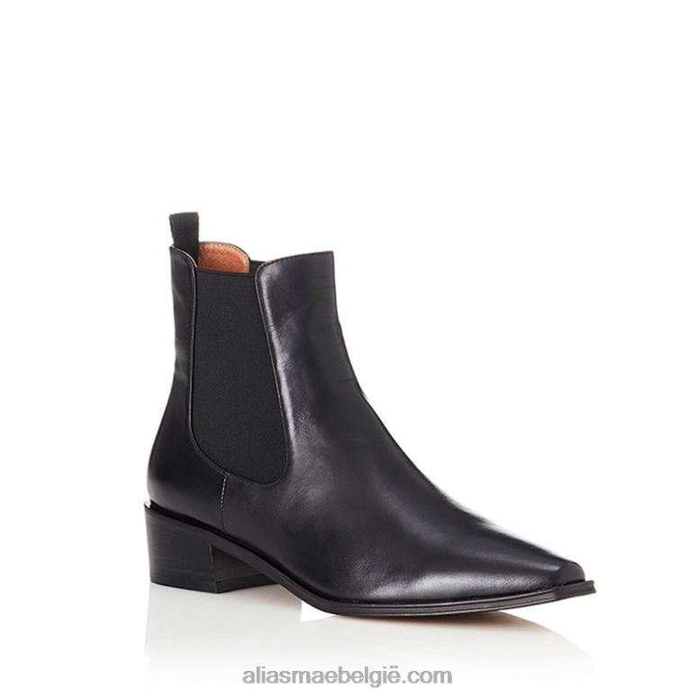 zwarte doos Alias Mae yasmyn 2T2T0217